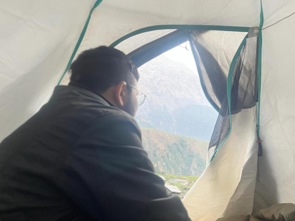 Triund Trek Hotel Dharamshala Luaran gambar